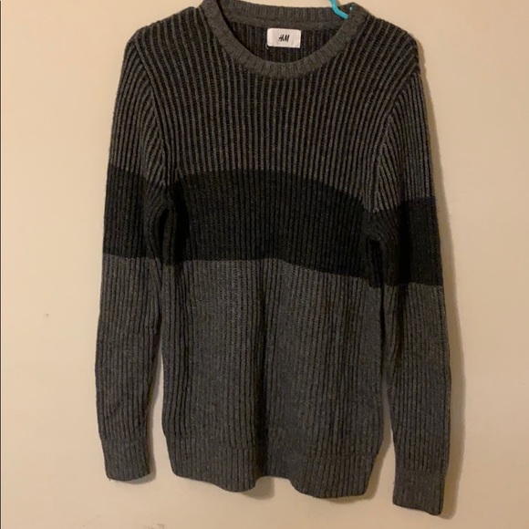 H&M Sweater - Picture 1 of 4